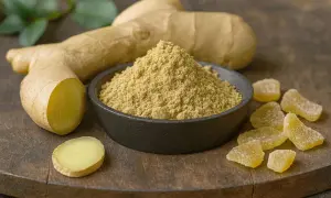 Gingembre frais, en poudre et confit. Attention au danger du gingembre hypertension, à consommer avec modération.