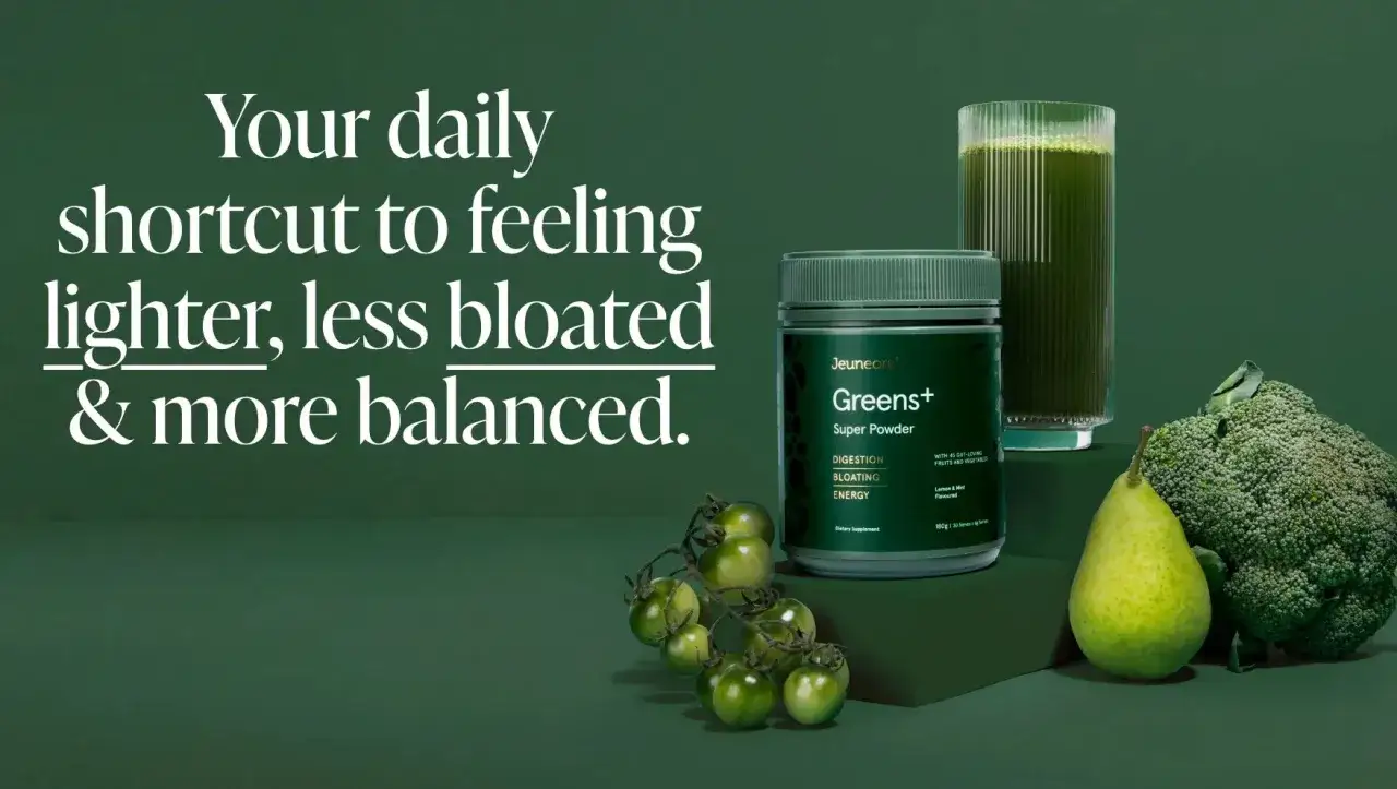 Un pot de poudre verte, un verre de jus, des tomates, une poire et du brocoli. Id&eacute;al pour le ventre gonfl&eacute; et une digestion l&eacute;g&egrave;re.